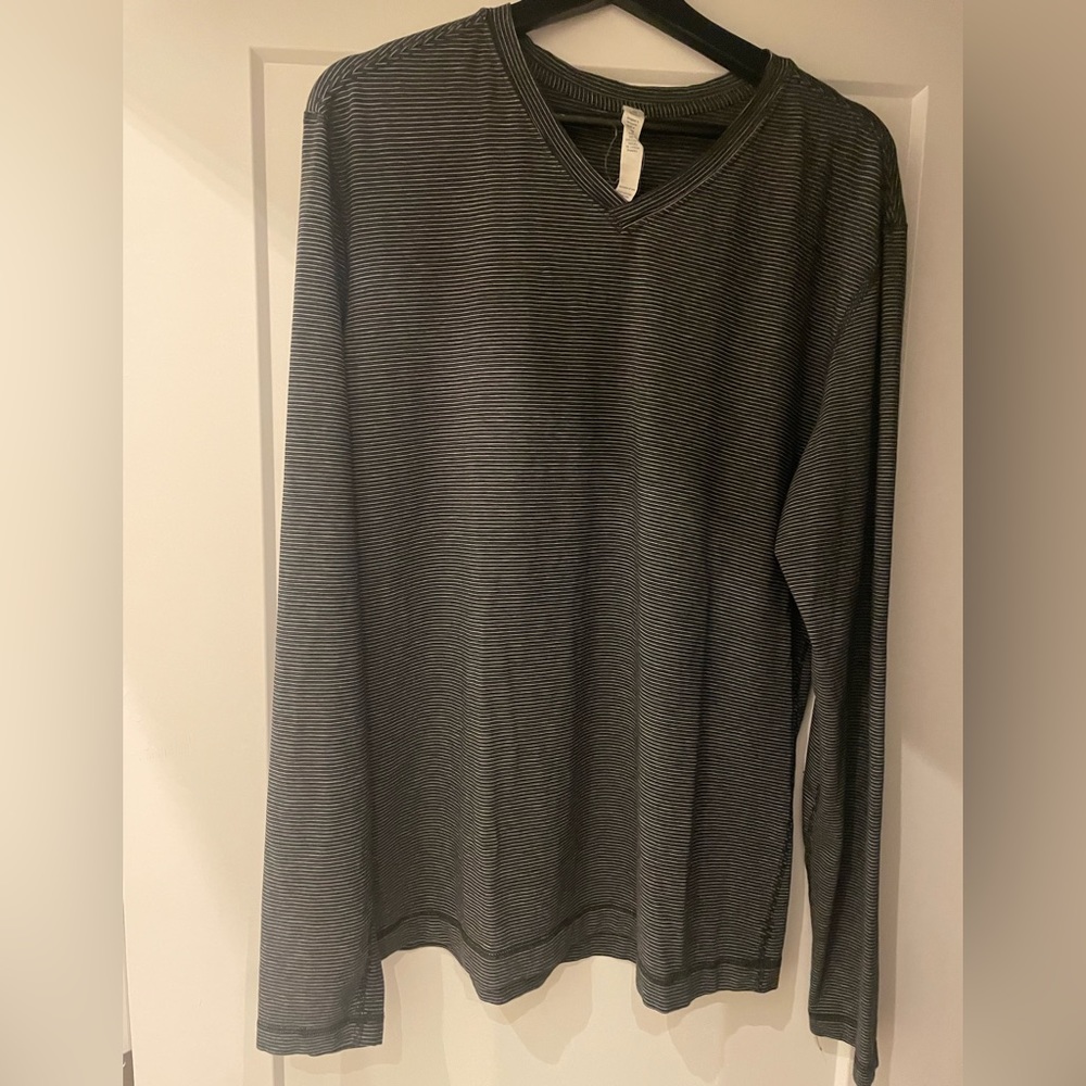 Lululemon Men's long sleeve  striped v-neck .
